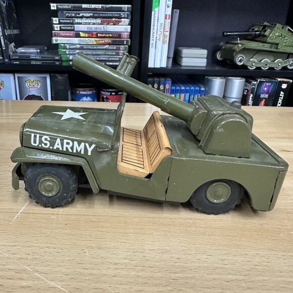 Vintage Military Jeep /w Cannon Tin Friction Car Toy - JAPAN AS IS - Picture 1 of 5